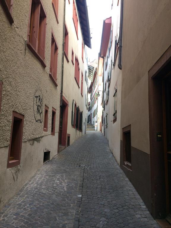 In Swiss Home - Rathaus From 1284 Historical Apartment Basilea Exterior foto